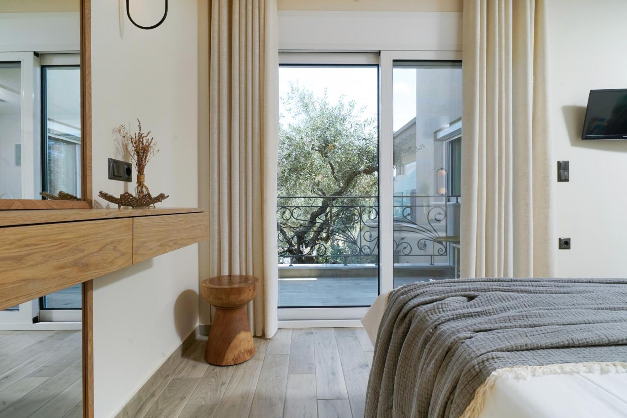 Luxury Villa Fotini 리메나스 외부 사진